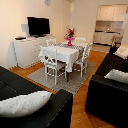 Mira Lapad Apartament Dubrownik